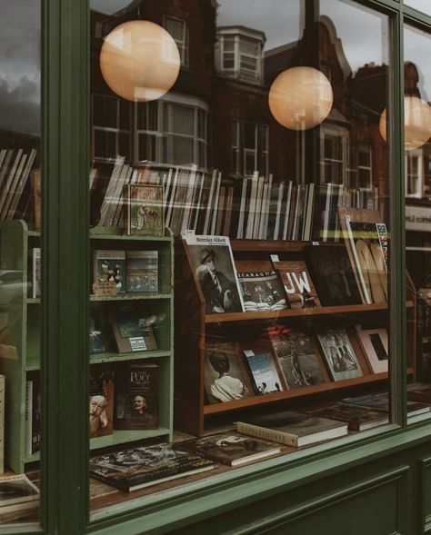 slytherin glow 🌌 Cozy Bookshop Aesthetic, Fall Aesthic, Bookshop Aesthetic, London Bookstore, Coffee Shop Study, The Smell Of Books, Smell Of Books, Bookstore Aesthetic, Bookstore Ideas