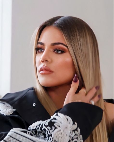 Klohe Kardashian, Khloe Kardashian Nails, Khloe Hair, Kardashian Nails, Khole Kardashian, Khloe Kardashian Hair, Khloe Kardashian Style, Kim Kardashian Kylie Jenner, Khloe Kardashian Photos