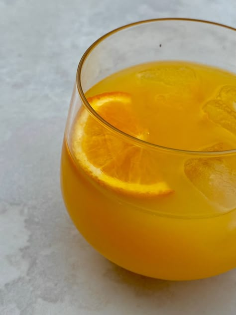 Fresh Orange Juice Aesthetic, Orange Juice Aesthetic, Juice Aesthetic, Summer Orange, Holiday Aesthetic, Freshly Squeezed Orange Juice, Flower Wallpapers, Juice Cup, Cute Flower Wallpapers