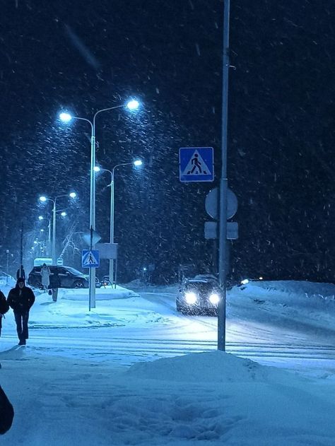 Blue Hour Aesthetic Winter, Blue Snow Aesthetic, Blue Hour Winter, Blue Winter Aesthetic, Snowing Aesthetic Wallpaper, Snowy Night, Aesthetic Winter, Blue Winter, Winter Scenery