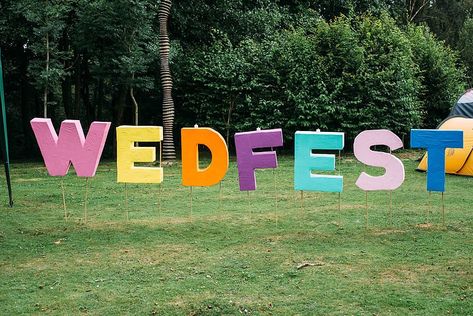 Festival Design Decoration, Wedfest Ideas, Festival Themed Party Decorations, Festival Party Ideas, Festival Marquee, Backyard Festival, Festival Decoration Ideas, Festival Wedding Ideas, Festival Entrance