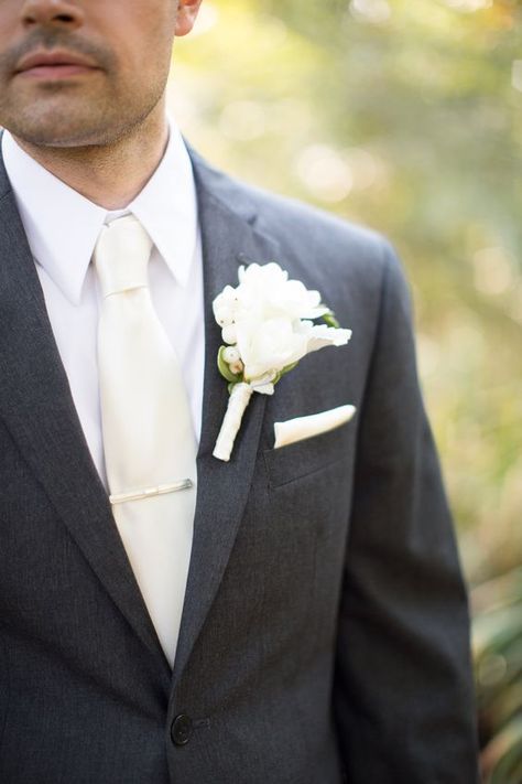 Grey Suit Men Wedding, Dark Grey Suit Men, White Jeans For Men, White Tuxedo Wedding, White Tux, Groom Wedding Attire, Groom And Groomsmen Attire, White Rock, Tuxedo Wedding