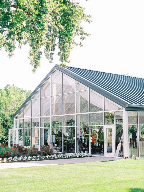 Glass Hall Wedding, Event Hall Design, Glass Event Space, Conference Venue Design, Glass House Event Space, Outdoor Wedding Glasshouse, Wedding Reception Glass House, Glass Green House Wedding, Wedding Venue Glass House