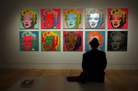 Andy Warhol's "Marilyn Monroe" at the National Portrait Gallery in London. Andy Warhol Artwork, Andy Warhol Marilyn, Marilyn Monroe Art, Art Investment, Art Basel Miami, Roy Lichtenstein, Johannes Vermeer, Norma Jeane, National Portrait Gallery