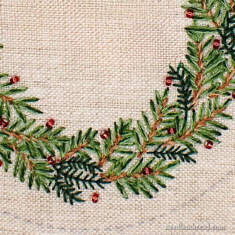 Christmas Embroidery Flowers, Winter Wreath Embroidery, Christmas Wreaths Embroidery, Christmas Embroidery Wreath, Embroidery Christmas Sweater, Embroidery Christmas Wreath, Simple Christmas Embroidery, Embroidery Wreath Pattern, Christmas Embroidery Patterns Free