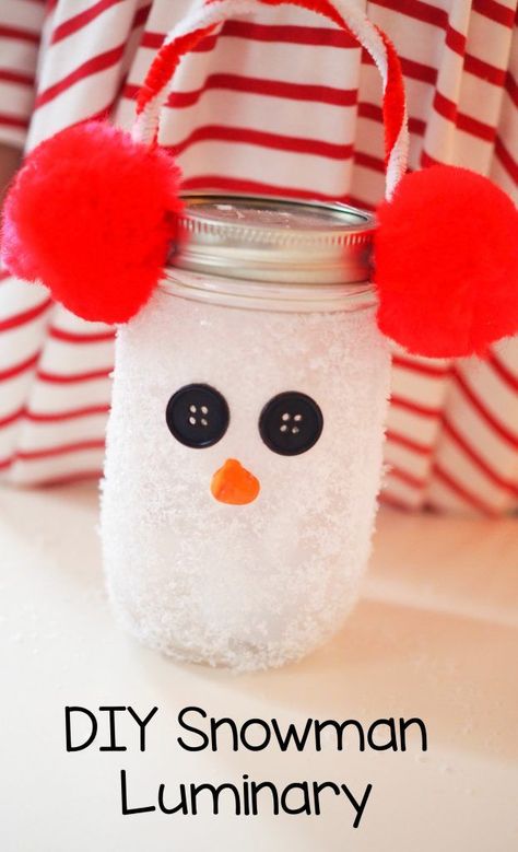 Fun Winter Craft for Kids: Snowman Luminary - The Chirping Moms Click here for a winter craft for kids, snowman craft, luminaries for kids Snow Crafts, Diy Schneemann, Fun Winter Crafts, Snowman Craft, Snowflake Craft, Winter Activities For Kids, Christmas Crafts For Adults, Winter Craft, Diy Snowman