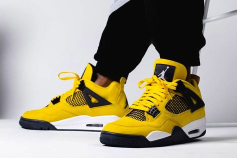 Air Jordan 4 Lightning Outfit, Lightning Jordan 4, Custom Jordan 4, Jordan 4 Collection, Air Jordan 4 Lightning, Jordan 4 Retro Lightning, Jordan 4 Shoes, Cute Jordans, Jordan 4’s