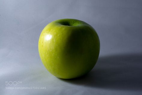 Green Apple Reference Photo, Apple Still Life Reference, Objects With Shadows, Fruit Reference Photos For Artists, Color Study Reference Photography, Light Study Reference Objects, Apples Reference, Color Study Reference Photo, Apple Reference Photo