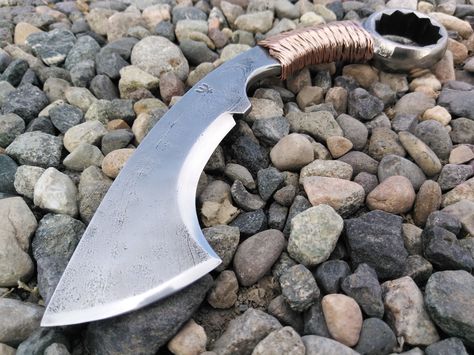 Forged Wrench knife Karambit. *for sale* https://www.etsy.com/listing/533931536/forged-karambit-wrench-knife?ref=shop_home_active_1 Wrench Knife, Trench Knife, Knife Making Tools, Karambit Knife, Welding Table, Japanese Knife, Knife Design, Cool Knives, Knife Sharpening