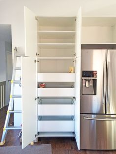 Kitchen Remodel Ikea, Ikea Kitchen Pantry, Ikea Kitchen Drawers, Ikea Kitchen Organization, Designing Kitchen, Modern Kitchen Pantry, Ikea Kitchen Storage, Ikea Pantry, Cabinet Organization Ideas