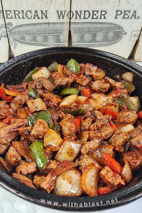 Healthy Recipes With Stew Meat, Meat And Veggie Lunch Ideas, Beef Recipes With Vegetables, Beef Tips With Vegetables, Meat And Vegetables Casserole, Healthy Crockpot Beef Tips, Simple Meat And Veggie Dinners, Beef Tips And Peppers, Low Carb Beef Cube Recipes