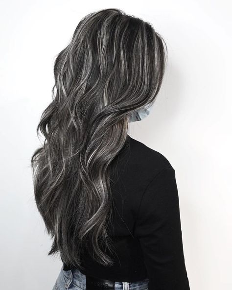 10 Styles with Flawless Gray Blending for Dark Hair - The Right Hairstyles Grey Black Hair, Black Hair With Grey Highlights, Brown Hair With Silver Highlights, Black And Silver Hair, Gray Blending, Hair Color Ideas For Black Hair, Color Ideas For Black Hair, Black And Grey Hair, Ideas For Black Hair