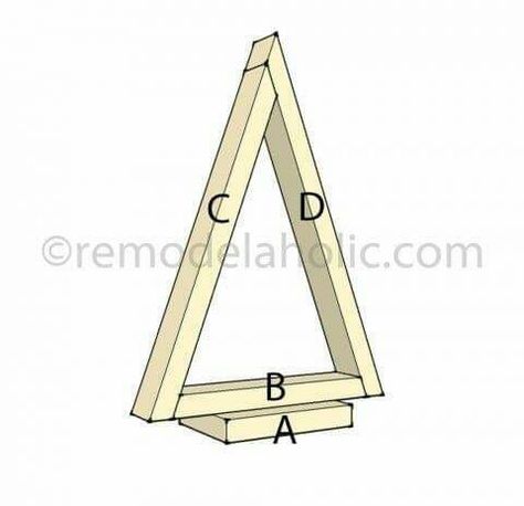 Wood Triangle, Easy Christmas Decor, Wooden Christmas Decorations, Pallet Christmas, Simple Christmas Decor, Christmas Wood Crafts, Wooden Christmas Trees, Diy Christmas Tree, Easy Christmas