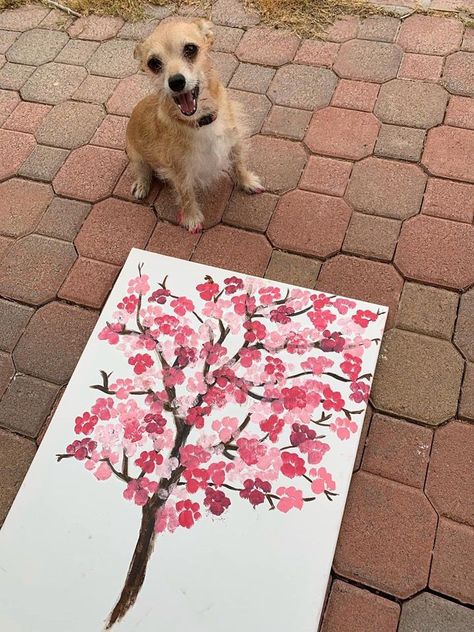 Dog Paw Print Craft, Dog Paw Art, Dog Paw Print Art, Paw Print Crafts, Unusual Animal Friendships, Paw Print Art, Animal Friendships, Paw Painting, Paw Art