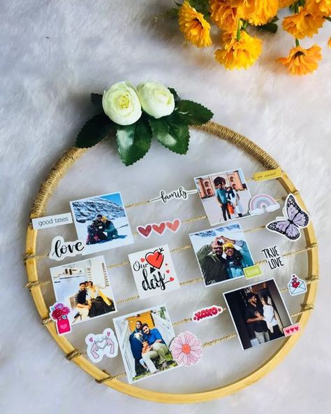 Art Ideas For Birthday Gifts, Handmade Wedding Anniversary Gifts, Make Photo Frame Ideas, Craft Gifts For Best Friends, Handmade Gifts Embroidery, Gift Ideas Using Photos, Wedding Anniversary Craft Ideas, Diy Framed Art Ideas, Handmade Frames Ideas Creative