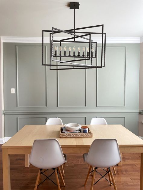 Dinning Room Wall Panels, Crown Molding In Dining Room, Dining Room Statement Wall Modern, Half Wall Paneling Ideas Dining Room, Wall Trim Dining Room, Modern Wainscoting Ideas Dining Room, Dining Room Wall Molding Ideas, Wall Molding Dining Room, Wall Paneling Dining Room