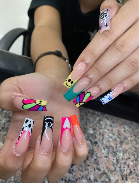 Mitch Match Nails, Mix Match Nail Designs, Bsf Nails Matching, Coronation Ideas, Trippy Nails, Nails Matching, Match Nails, Mix Match Nails, Nail Piercing