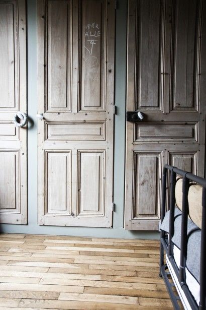 old doors for the wardrobe... Bedroom Cupboards, Bedroom Couch, Barn Renovation, Socialite Family, Front Door Design, Wardrobe Doors, Old Door, Bedroom Doors, Vintage Door