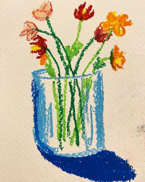 Playing with oil pastels on paper. By Annabelle Saunders Art Sketchbook Oil Pastels, Oil Pastels Beginner, Colorful Paper Crafts, Oil Crayon Art Ideas, Oil Pastel Paintings For Beginners, Oil Pastel Doodles, Oil Crayon Art, Oil Pastel Art Flowers, Easy Oil Pastel Drawings