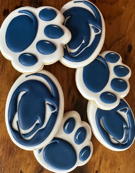 Penn State Cookies Decorated, Penn State Cookies, Senior Cookies, Penn State Cake, Penn State Graduation Party, Penn State Game, Penn State Logo, State Foods, One Smart Cookie