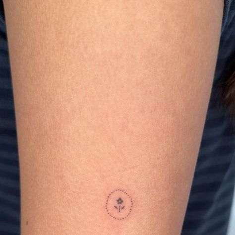 max lilien 🤠 on Instagram: "still in new york, but missing @thesunroomla and can’t wait to get back to my LA people" Nyc Minimalist Tattoo, Dainty New York Tattoos, New York Fine Line Tattoo, Ever Since New York Tattoo, Minimal Nyc Tattoo, Chicago Inspired Tattoos, Normal People Tattoo, New York Tattoos, August Tattoo