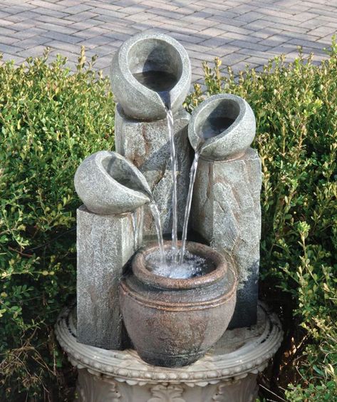 Garden Fountains Outdoor Urns, Outdoor Water Features, Diy Fountain, Indoor Water Fountains, Fountain Design, Desain Lanskap, Water Fountains Outdoor, 강아지 그림, Outdoor Fountain