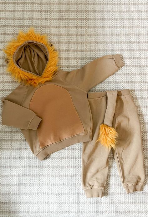 How To Make A DIY Lion Costume - Ashley Brooke | Lifestyle Blog Homemade Lion Costume, Circus Lion Costume, Giraffe Costume Diy Kids, How To Make A Lion Costume, Diy Baby Lion Costume, Diy Toddler Animal Costume, Homemade Lion Costume Kids, Diy Lion King Costumes, Simba Costume Diy