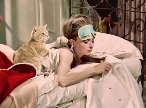 Aubrey Hepburn, Holly Golightly, I Love Cinema, Breakfast At Tiffany's, Breakfast At Tiffanys, Iconic Women, 인물 사진, Film Serie, Film Stills