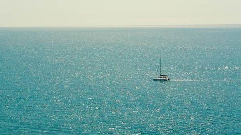 Sea Farer, Boat In The Ocean, Wave Boat, Tiny Boat, Summer Boats, Ocean Boat, Wide Screen, Sea Ocean, In The Ocean