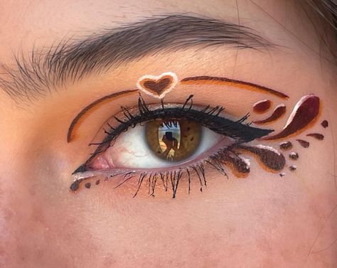 @usually_graphic IG Fun Graphic Liner Makeup, Graphic Liner With Glasses, Everyday Graphic Liner, Fall Eyeliner Looks, Checkered Eyeliner, Thanksgiving Eyeliner, Cute Graphic Eyeliner, Hippie Eyeliner, Artsy Eyeliner