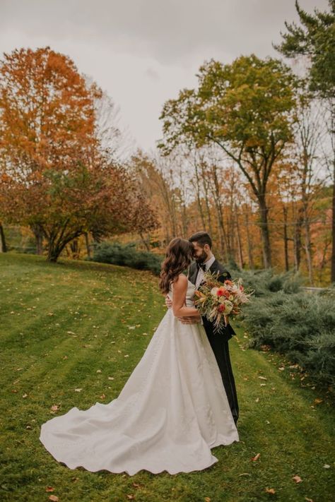 New England Weddings, Fall Wedding New England, Fall Maine Wedding, Fall New England Wedding, Cozy Fall Wedding, Fall In Connecticut, Woods Wedding, New Hampshire Wedding, New England Wedding