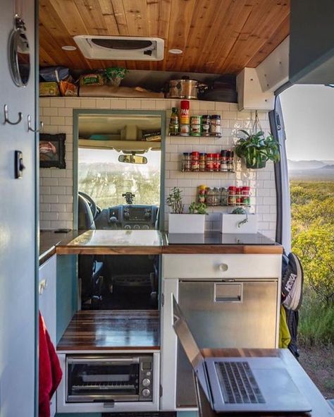 Life Budget, Camper Van Kitchen, Small Camper, Kombi Home, Van Conversion Interior, Campervan Life, Build A Camper Van, Build A Camper, Van Life Diy