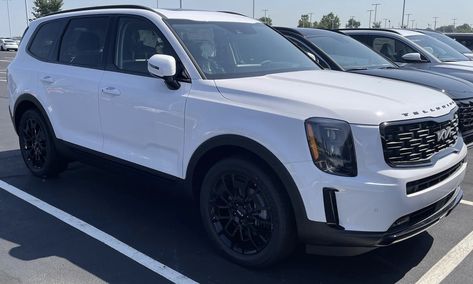 White Kia Telluride, Kia Telluride, Car Things, Fast Life, Mom Car, Mom Era, The Greatest Showman, 2025 Vision, Family Car