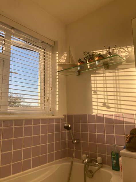 my bathroom in the sunlight #bathroom #sunlight #golden #window #shining #cabinets #baths #lockdown #2020 #boats #shelves #objects #sunbeams #sunset #sunrise #evening #eveningsun #summer #summerskies #blueskies #photography #goldenhour Bathroom Sunlight, Sunlight Bathroom, Sun Window, Bath Aesthetic, Boat Interior, My Bathroom, Bathroom Windows, Future Apartment, Cozy Room Decor