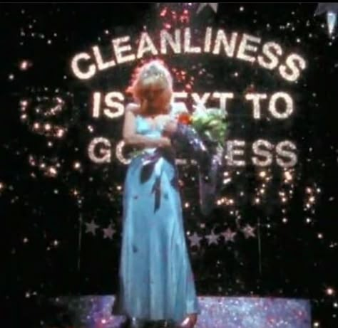 Cleanliness Is Next To Godliness, Hole Band, Riot Grrl, Courtney Love Hole, Edward Nygma, Carrie White, Mazzy Star, Riot Grrrl, Courtney Love