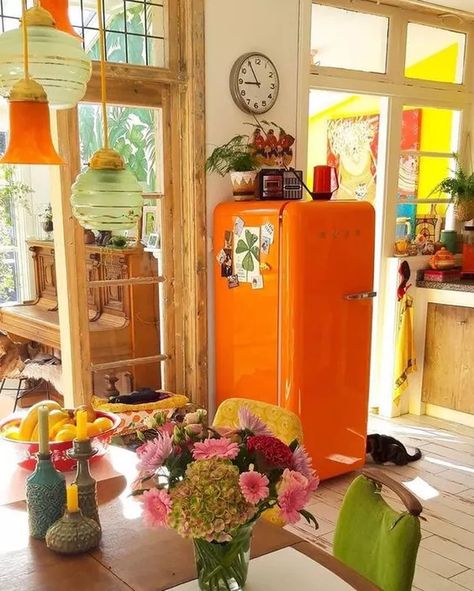 Ever Considered an Orange Kitchen? If Not, You're About To, Thanks to These Cook Spaces Orange Kitchen, Deco Retro, Room Deco, Kitchen Color, Eclectic Home, Dream House Decor, Kitchen Colors, Design Case, My New Room