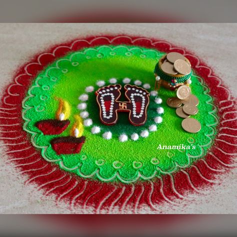 Dashera Festival Decoration, Dashera Festival, Happy Dhanteras Rangoli, Dhanteras Rangoli Design, Kolam Drawing, Deepawali Rangoli, Krishna Decoration, Dhanteras Rangoli, Laxmi Pooja