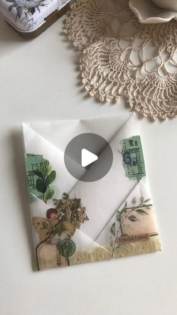 Cartonnage, Pocket Paper Diy, Scrapbook Pockets How To Make, How To Make Paper Pockets, Envelope Closure Ideas, How To Make A Mini Envelope Out Of Paper, How To Make A Pocket Out Of Paper, Junk Journal Folded Pockets, Pocket Junk Journal