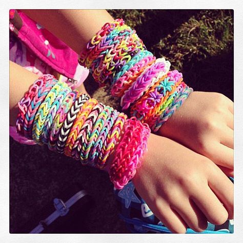 Crazy Loom, Fun Loom, Rainbow Loom Tutorials, Rubber Band Crafts, Rainbow Loom Creations, Rainbow Loom Patterns, Rainbow Loom Designs, Rainbow Loom Bands, Loom Craft