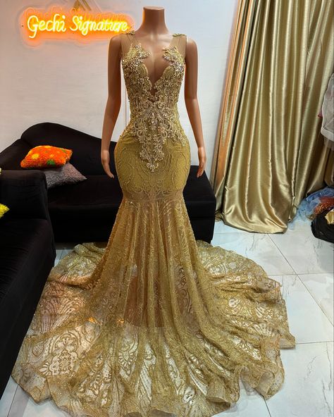 Champagne gold 🔥 #clientorder❤️ Available for pre-order in a variety of colors and sizes. Have you booked yet? #prom2025 is Open!🪡 Having trouble finding custom dresses that flatter your body? All you need to do is bring your idea/inspiration & I’ll customize that into reality. @gechisignature is here to make you look fabulous. For inquiries, send a DM or Email📨 gechisignature@gmail.com Don’t wait to book.. book and wait for us to create magic. #promdressforsale #customdesigner #prom2k25 ... Sparkle Dress Gold, Gold And White Dress Prom, Gold Custom Prom Dress, Wedding Dresses With Gold Detail, Gold Masquerade Dress, Gold Prom Looks, Brown Prom Dresses Black Women, Gold Fantasy Dress, Gold Prom Dresses Black Women