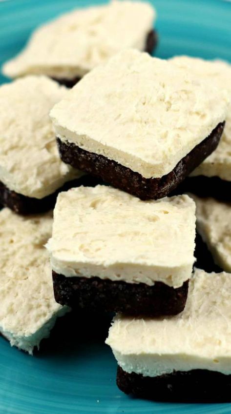 Weight Watchers Oreo Cookies – BEST Chocolate Oreo Cookie Bites WW Recipe – Desserts – Breakfast – Treats – Snacks with Smart Points Easy Weight Watchers Recipes, Weight Watchers Brownies, Weight Watcher Cookies, Weight Watchers Food Points, Oreo Cookie Recipes, Chocolate Chip Pudding, Chocolate Chip Pudding Cookies, Weight Watchers Dessert Recipes, Cookie Bites