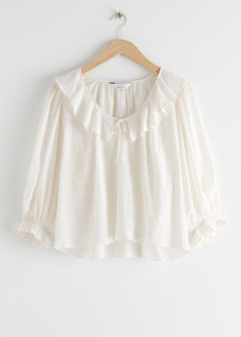 Frilled Puff Sleeve Top - White - Tops & T-shirts - & Other Stories Ruffle Collar Top, Chic Blouses, Simply Chic, Ruffle Collar, Collar Top, Women Shirts Blouse, Puff Sleeve Top, Fashion Story, 로고 디자인