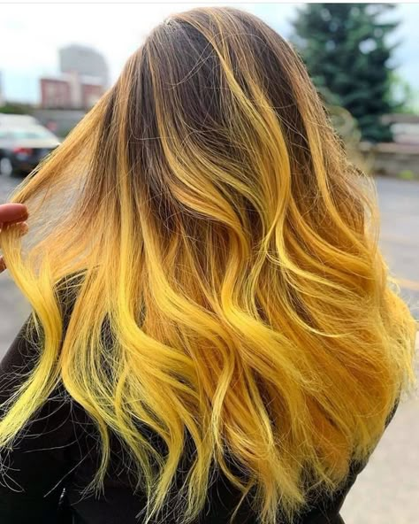 Grey Balayage, Blonde Ombre Hair, Butter Blonde, Yellow Hair Color, Pulp Riot Hair Color, Ombre Blond, Pulp Riot Hair, Violet Hair, Hot Hair Colors