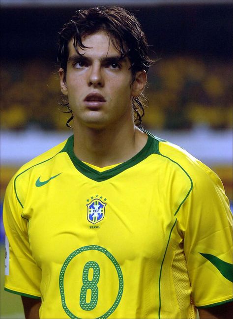 Kaka Kaka Brazil Wallpaper, Ricardo Kaka Wallpapers, Kaka Leite, Kaka Wallpapers, Kaka Brazil, Brazil Players, Brazil Wallpaper, Inspirational Soccer Quotes, Ricardo Kaka