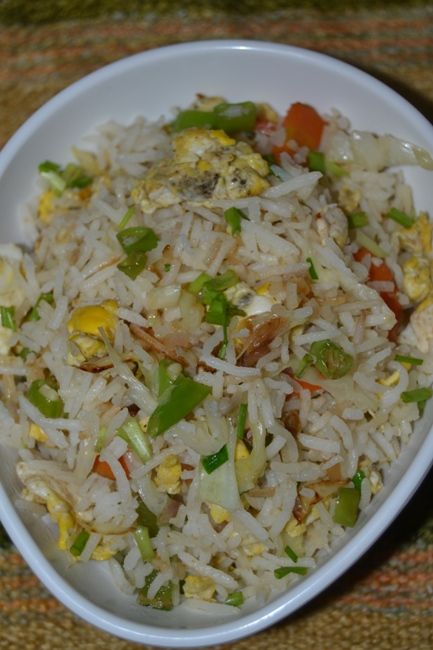 Vaniensamayalarai: Restaurant Style Egg Fried Rice Fried Rice Snapchat Story, Dinner Recipes Rice, Egg Fried Rice Recipe Easy, Reheat Rice, Fried Rice Recipe Indian, Rice Dinner Recipes, Rice Dinners, Rice In Instant Pot, Rice Puddings