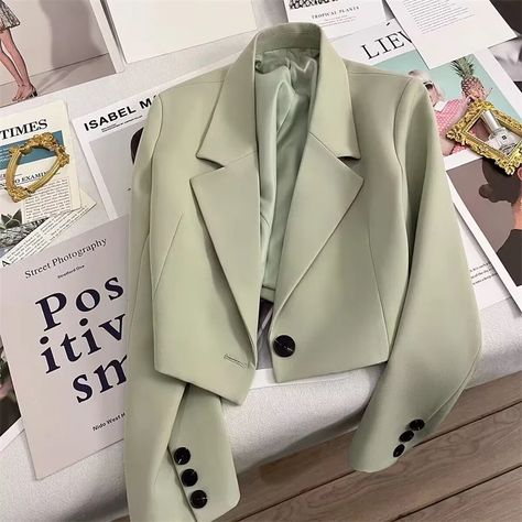 14.03US $ 61% OFF|Women's short blazer, women's, spring and autumn jadeite green season new, small suit trendy girl| |   - AliExpress Blazer E Short, Blazer Verde, Spring Blazer, Ladies Short Jackets, Straight Clothes, Middle Age Fashion, Crop Blazer, Blazer And Shorts, Cropped Style