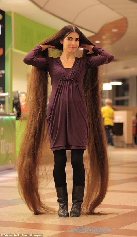 Real life Rapunzel: Aliia Nasyrova says she thinks of her 90 inch mane as another member o... Rapunzel Haircut, Real Rapunzel, Real Life Rapunzel, Woman With Long Hair, Extremely Long Hair, Rapunzel Hair, Long Hair Extensions, Really Long Hair, Cut Her Hair