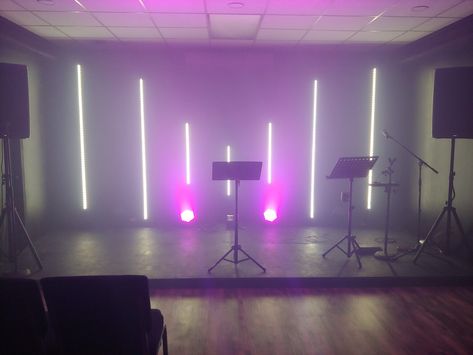 Small Church Stage Design, Church Stage Design Ideas Backdrops, Stage Lighting Design, Church Building Design, Church Stage Design Ideas, Concert Stage Design, Led Stage Lights, Stage Design Ideas, Church Interior Design