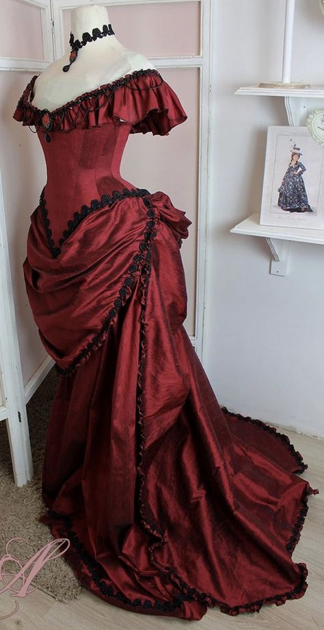 Victorian Era Dresses, Vampire Dress, Old Fashion Dresses, Fairytale Dress, Fantasy Dress, Historical Dresses, Fancy Outfits, Mode Inspiration, Fancy Dresses