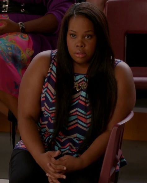 AMBER RILEY’S 38TH BIRTHDAY | on this day — 38 years ago — the radiant talented actress and singer, miss amber riley was born. best known for her portrayal as mercedes from glee (2009 — 2015) one of the TRUE stars of the show. she’s such a powerhouse! i love her voice so much. it’s international amber riley day! happy birthday to the b-day queen. 🩷💜✨ 🏷️ | #amberriley #glee #mercedesjones #dreamgirls #thewizlive #littleshopofhorrors #singleblackfemale Brenda Song, Mercedes Jones Glee, Glee Mercedes, Mercedes Jones, Rachel And Finn, Amber Riley, 2023 Aesthetic, 38th Birthday, Glee Club